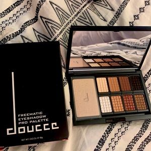 Doucce cosmetics freematic eyeshadow pro palette